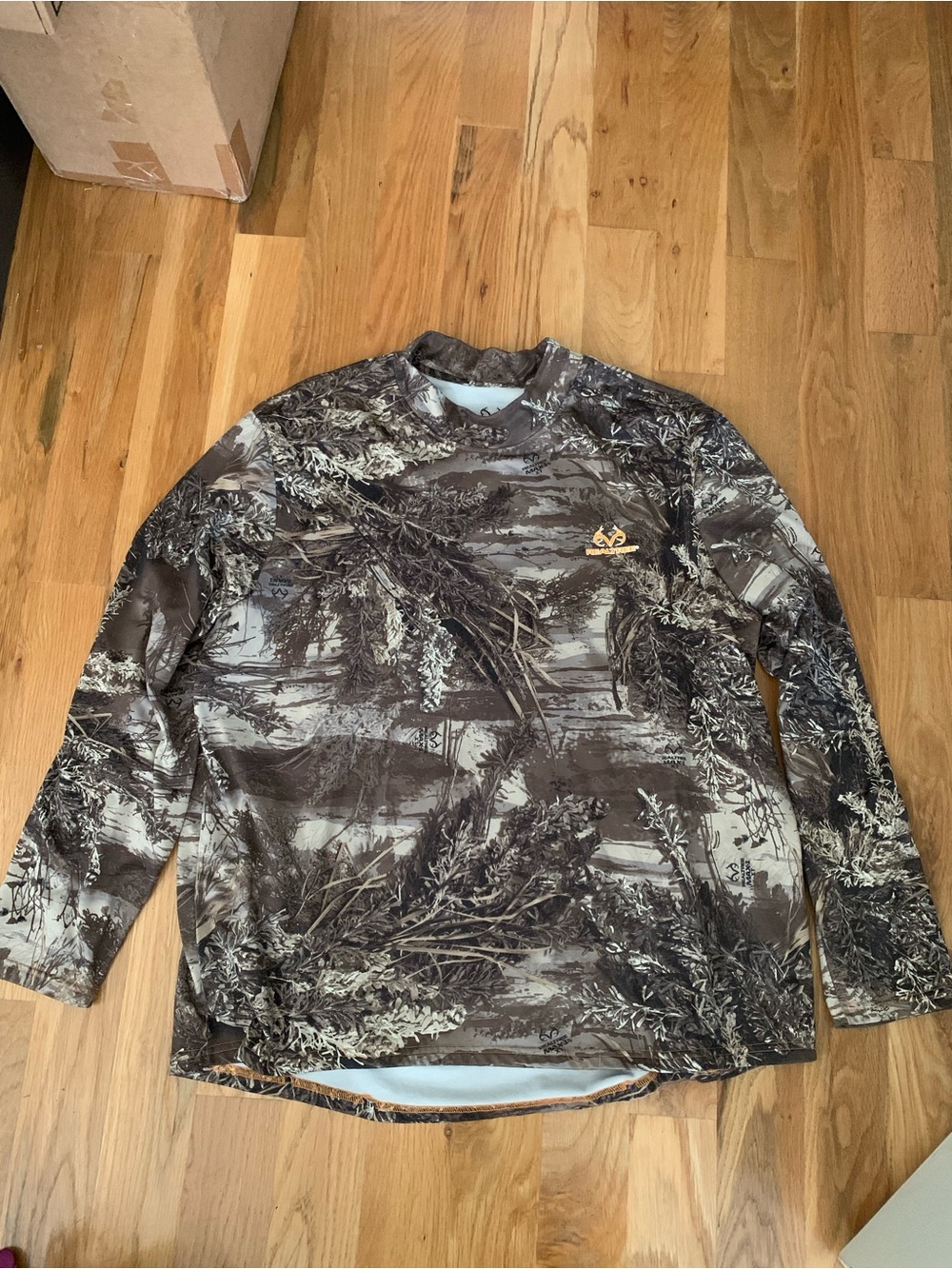 Realtree Men's Long-Sleeve Camo Performance Shirt - Brown/Gray